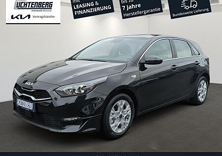 Kia Cee'd CEED 1.5T VISION NAVI+KAMERA+CARPLAY+SITZHEIZUNG