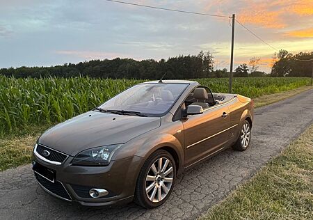 Ford Focus CC 2,0TDCi DPF Titanium