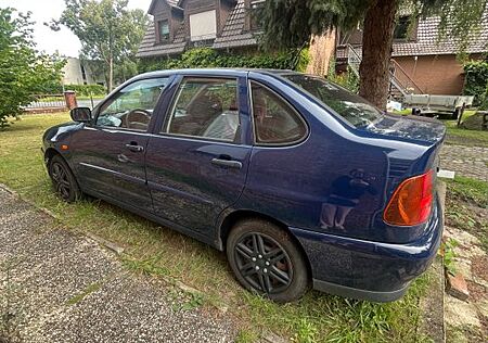 VW Polo Volkswagen 1.6 Classic Sportline Sportline