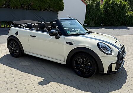 Mini Cooper S Cabrio JCW-Trim Garantie bis 03/2027