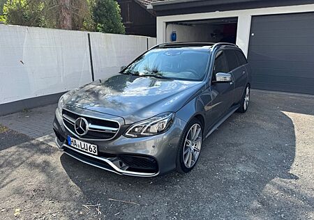 Mercedes-Benz E 63 AMG E 63 T AMG S 4MATIC AMG S