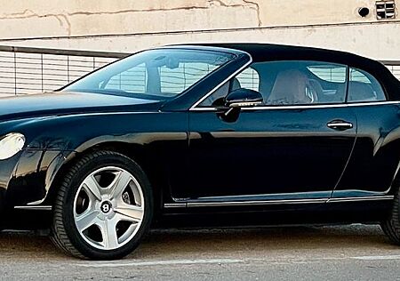 Bentley Continental GTC Cabrio - schwarz