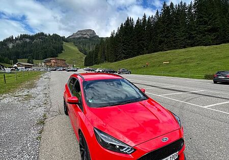Ford Focus 2,0TDCi ST PowerShift Turnier ST