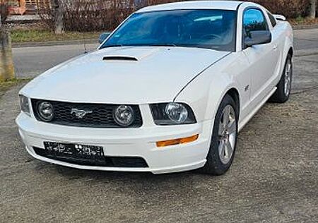 Ford Mustang GT