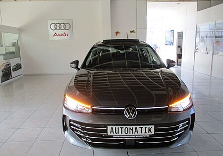VW Passat Variant Volkswagen Passat Var. 1.5 eTSI DSG Elegance /Matrix-LED