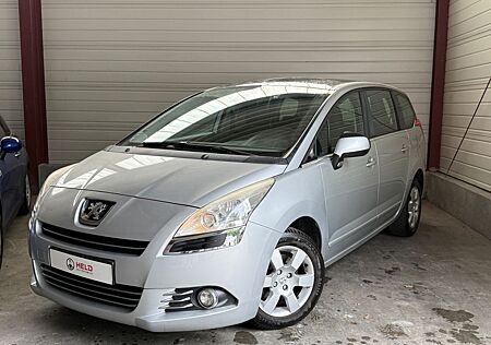 Peugeot 5008 Premium *PANO* *7SITZER*