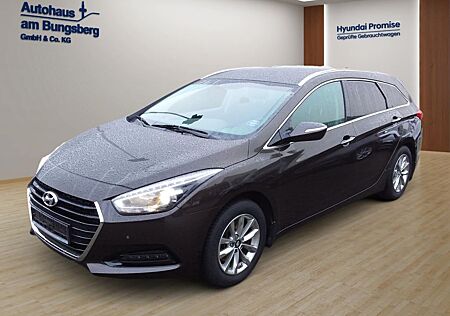 Hyundai i40 i40cw 1.6 Trend Navi Rückfahrkamera AHK