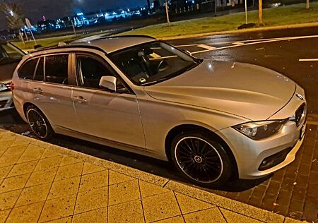 BMW 318d Touring