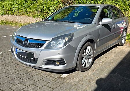 Opel Vectra 2.2 DIRECT
