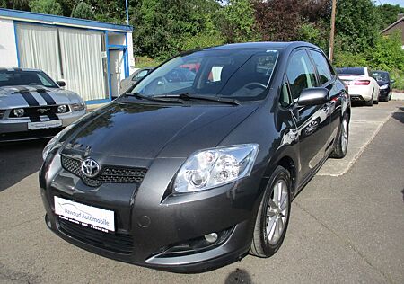 Toyota Auris Team