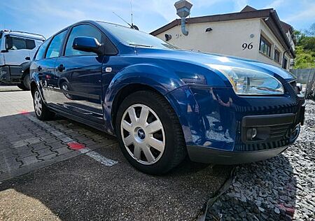 Ford Focus 1,6 Ti-VCT Style Style