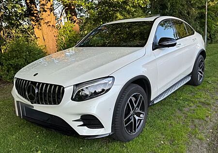 Mercedes-Benz GLC 350 d 4MATIC AMG Line Coupé Autom. AMG Line