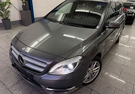 Mercedes-Benz B 180 CDI*AUTOM*SPORT*BI-XN*TMP*NAVI*LED*PTS*TMP