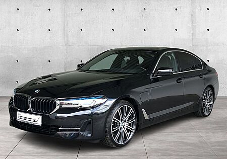 BMW 545e xDrive Lim. A Laser Head-Up