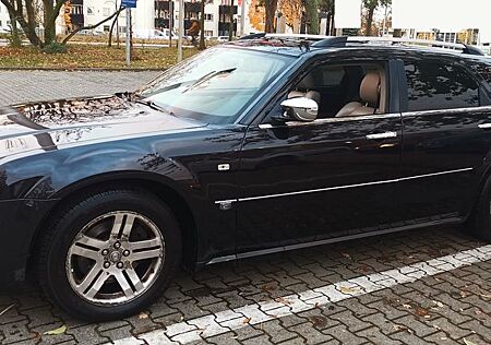 Chrysler 300C AUTOMATIK Xenon NAVI 1.HAND S.dach TÜVLeder