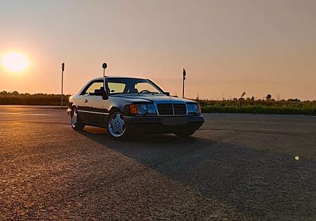 Mercedes-Benz CE 300 C124 300-24V