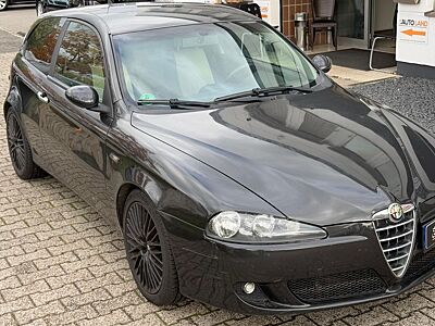 Alfa Romeo 147 1.6*KLIMA*TEMPO*TÜV 09/2026