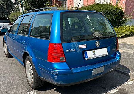VW Bora Volkswagen 1.6 Basis Variant Basis