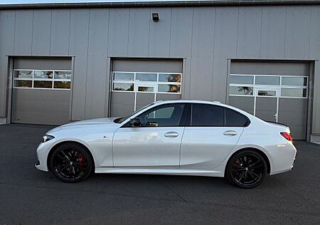BMW 340 M340i xDrive Auto -
