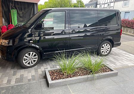 VW T5 Multivan gebraucht kaufen VW T5 Multivan Volkswagen T5 .2 Multivan xenon AHK 7 Sitzer Navi 2 Schiebt