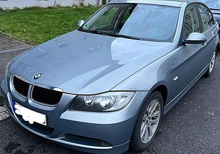 BMW 318i - Lim 8 Reifen NEUE BREMSEN