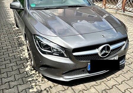 Mercedes-Benz CLA 180