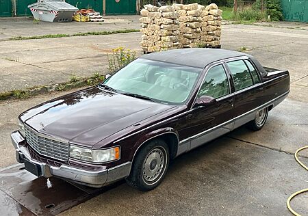 Cadillac Fleetwood Brougham 1996er Whale Body