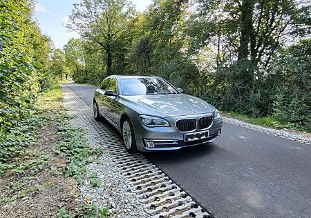 BMW 730 d.Euro6.Nachtsicht Kamera.Bildschirme hinten