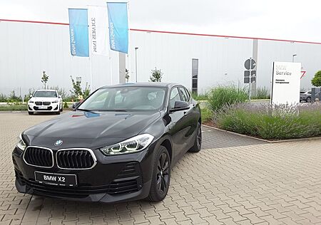 BMW X2 1.8i sDrive,Autom,AHK,Navi,LED,Navi,DAB,PDC,