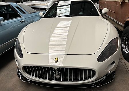 Maserati GranCabrio 4.7 V8 Automatik