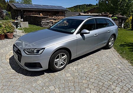 Audi A4 35 TDI S tronic Avant -