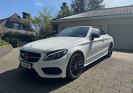 Mercedes-Benz C 200 Cabrio AMG Night Edition