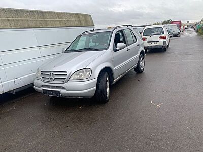 Mercedes-Benz ML 270 CDI 4X4 AC