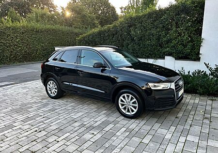 Audi Q3 1.4 TFSI 2.Hd Keyless Metallic LED Xenon MMI