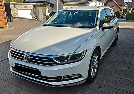 VW Passat Variant Volkswagen 2.0 TDI DSG BMT Highline