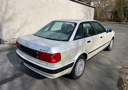 Audi 80 2.0 E Perlmutt weiß