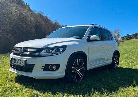 VW Tiguan Volkswagen R-LINE 2.0 TSI 155kW DSG 4MOTION