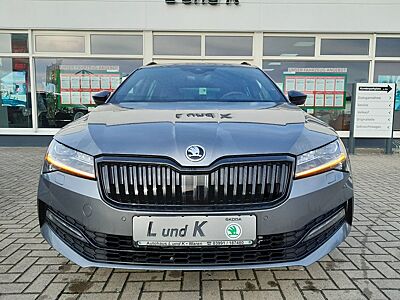 Skoda Superb Combi SportLine;ACC;BSA;LKA;DAA;MatrixLED
