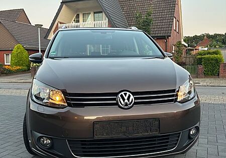 VW Touran Volkswagen 1.6 TDI DSG 7 Sitzer