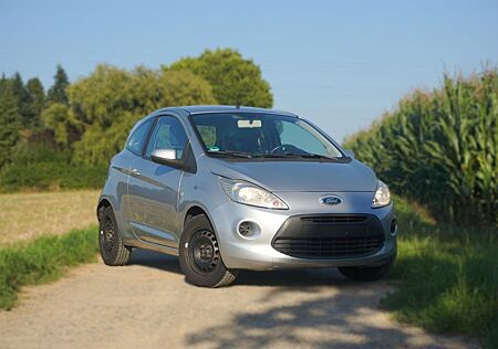 Ford Ka / 1,2/ Klimaanlage/ Scheckheftgepflegt
