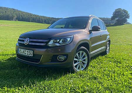 VW Tiguan Volkswagen 2.0 TDI DSG 4MOT BMot Tech Sport & St...