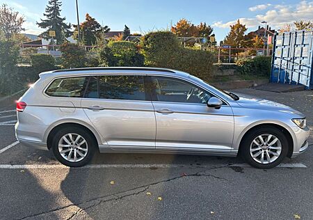 VW Passat Variant Volkswagen 1.6 TDI DSG Comfortline Varia...