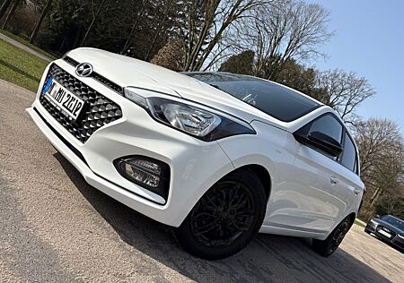 Hyundai i20 YES! *KAMERA*Sitzh*Lenkradh*MFL*