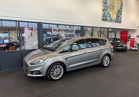Ford S-Max Titanium