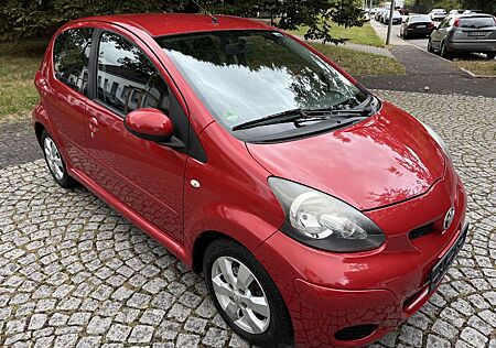 Toyota Aygo (X) Aygo 1,0-l-VVT-i CoolRed Klimaanlage Alu 5.Türer