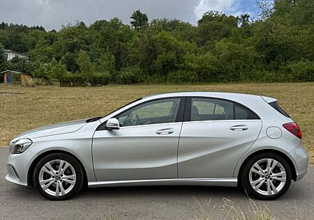 Mercedes-Benz A 200 d 4MATIC Urban DCT Urban