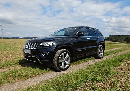 Jeep Grand Cherokee Overland 3.0 V6 PANO/AHK