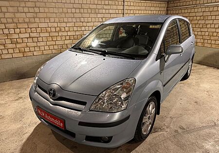 Toyota Corolla Verso 1.8 Aut Navi Klima SHZ Temp AHK
