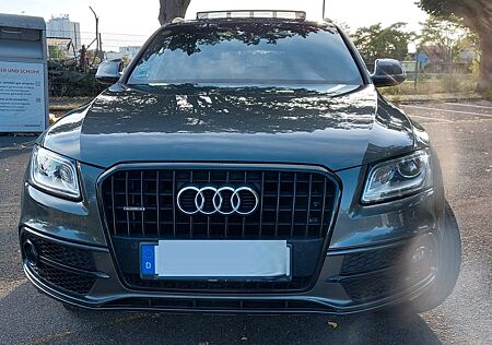 Audi Q5 3.0 TDI S tronic quattro -