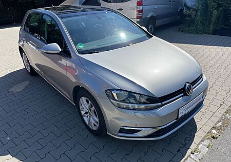 VW Golf Volkswagen VII Lim. ComftL 1.0 TSI/Pano/Navi/AHK TopZ